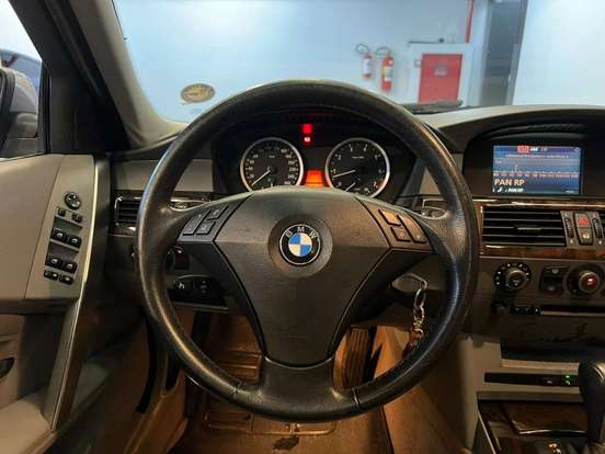 BMW-530i-2003