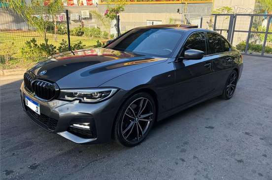 BMW-320i-2021
