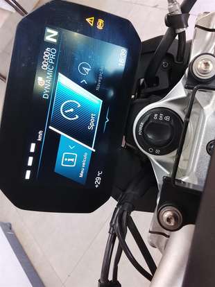 BMW-F 900 R SPORT PLUS-2024