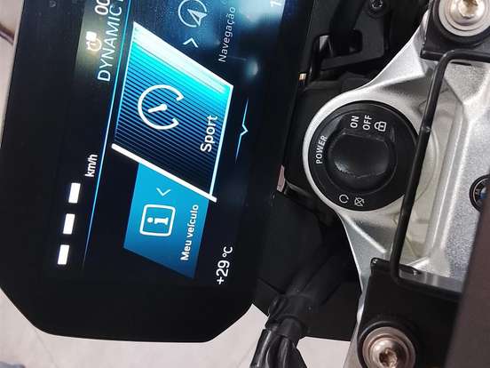 BMW-F 900 R SPORT PLUS BMW-F 900 R SPORT PLUS-2024