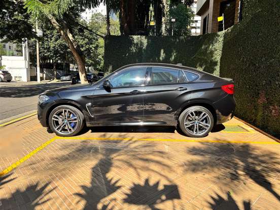 BMW-X6-4.4 M 4X4 COUPÉ V8 32V BI-TURBO GASOLINA 4P AUTOMÁTICO BMW-X6-2016