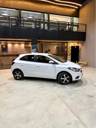 CHEVROLET-ONIX-1.4 MPFI LTZ 8V FLEX 4P AUTOMÁTICO CHEVROLET-ONIX-2017