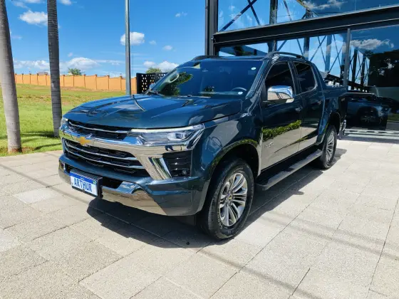 CHEVROLET S10 2.8 16V TURBO DIESEL HIGH COUNTRY CD 4X4 AUTOMÁTICO