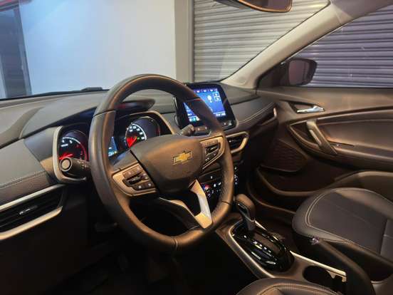 CHEVROLET-TRACKER-2021