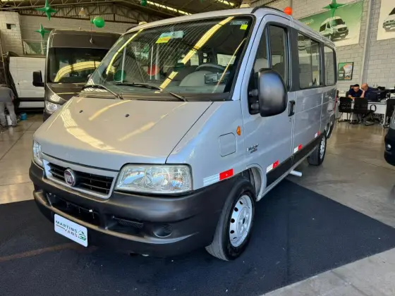 FIAT DUCATO 2.3 MINIBUS TETO BAIXO 16V TURBO DIESEL 3P MANUAL