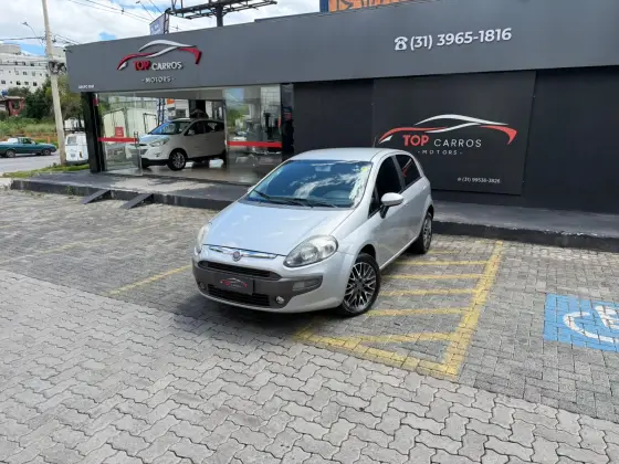 FIAT PUNTO 1.6 ESSENCE 16V FLEX 4P AUTOMATIZADO