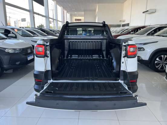 FIAT-STRADA-2024