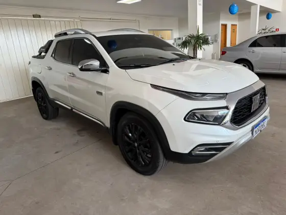 FIAT TORO 2.0 16V TURBO DIESEL RANCH 4WD AT9