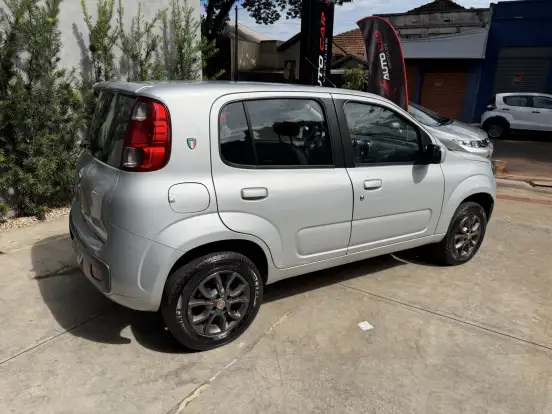 FIAT-UNO-1.0 EVO VIVACE 8V FLEX 4P MANUAL FIAT-UNO-2013