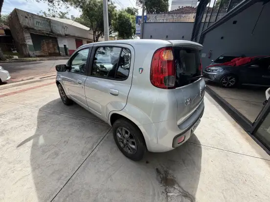FIAT-UNO-1.0 EVO VIVACE 8V FLEX 4P MANUAL FIAT-UNO-2013