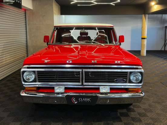 FORD-F-100-1985