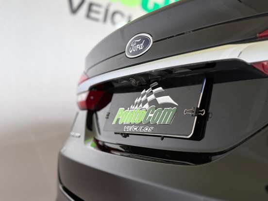 FORD-FUSION-2017