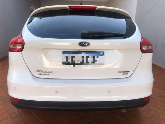 FORD-FOCUS-2015