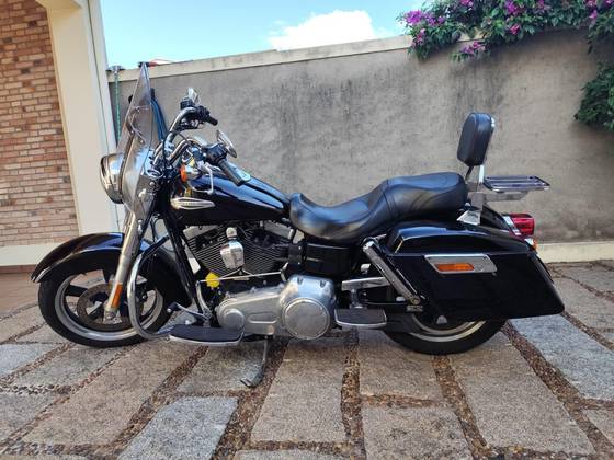 HARLEY-DAVIDSON DYNA SWITCHBACK 
