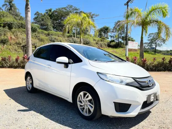 HONDA FIT 1.5 LX 16V FLEX 4P AUTOMÁTICO