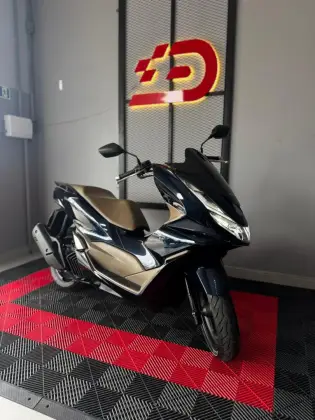 HONDA PCX 160 DLX HONDA PCX 160 DLX