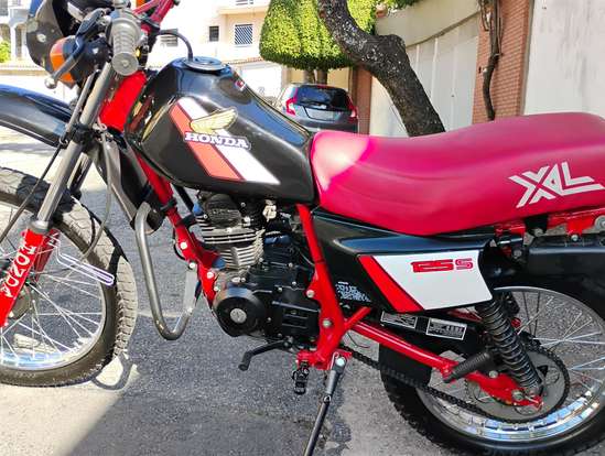 HONDA-XL 125S-1988