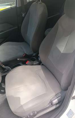 HYUNDAI-HB20S-2014