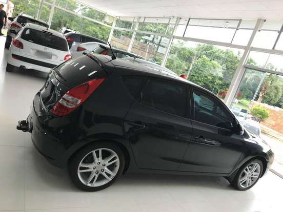 HYUNDAI-I30-2010