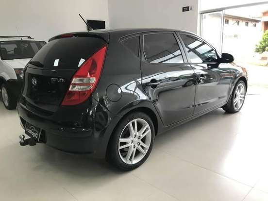 HYUNDAI-I30-2010