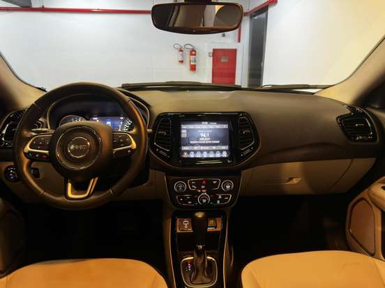 JEEP-COMPASS-2020