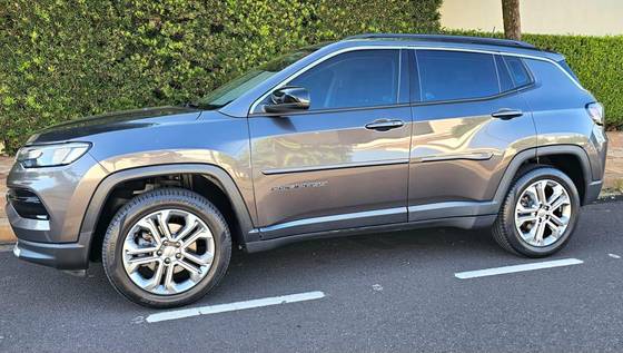 JEEP COMPASS 1.3 T270 TURBO FLEX LONGITUDE AT6