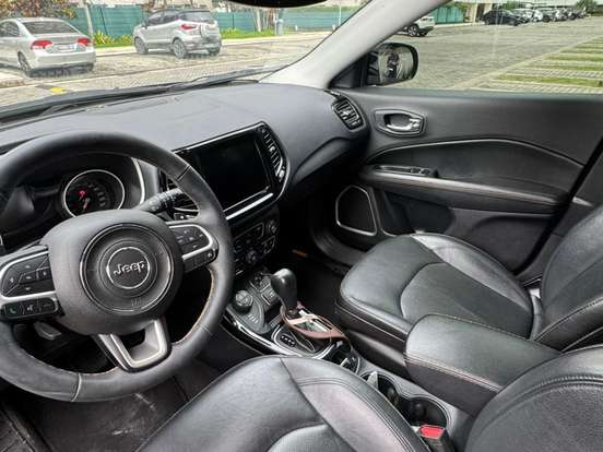 JEEP-COMPASS-2.0 16V DIESEL LIMITED 4X4 AUTOMÁTICO JEEP-COMPASS-2019