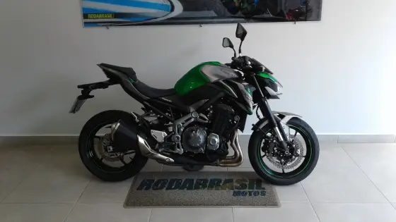KAWASAKI Z900 