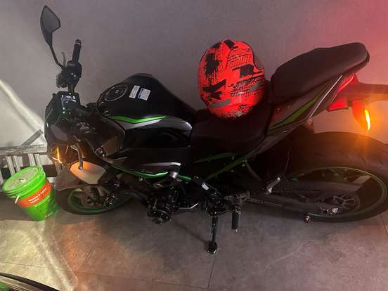 KAWASAKI-Z900 R EDITION KAWASAKI-Z900 R EDITION-2026