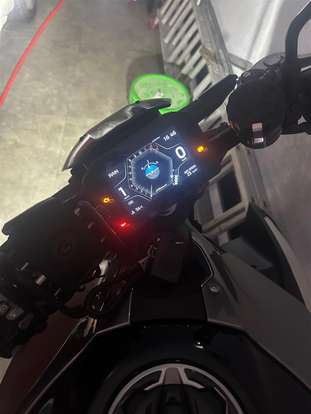 KAWASAKI-Z900 R EDITION-2026