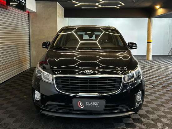 KIA-CARNIVAL-2018