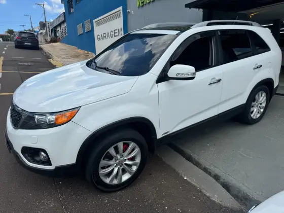 KIA SORENTO 3.5 V6 GASOLINA EX 7L 4WD AUTOMÁTICO
