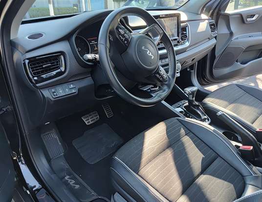 KIA-STONIC-2023