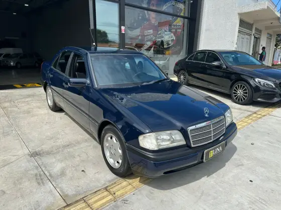 MERCEDES-BENZ C 180 1.8 CLASSIC PLUS GASOLINA 4P MANUAL