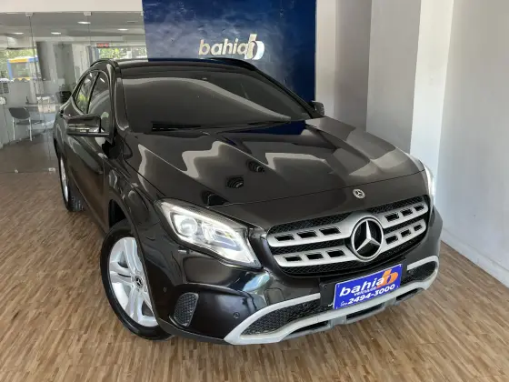 MERCEDES-BENZ GLA 200 1.6 CGI FLEX STYLE 7G-DCT MERCEDES-BENZ GLA 200 1.6 CGI FLEX STYLE 7G-DCT