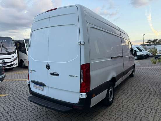 MERCEDES-BENZ-SPRINTER-2021