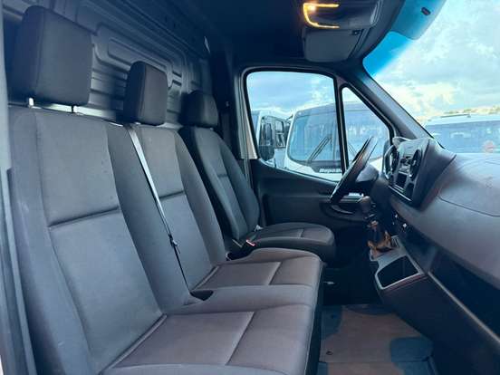 MERCEDES-BENZ-SPRINTER-2.2 CDI DIESEL FURGÃO 416 TA EXTRA LONGO MANUAL MERCEDES-BENZ-SPRINTER-2021