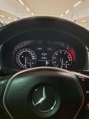 MERCEDES-BENZ-B 200-2012
