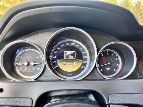 MERCEDES-BENZ-C 180-1.8 CGI CLASSIC 16V TURBO GASOLINA 4P AUTOMÁTICO MERCEDES-BENZ-C 180-2012