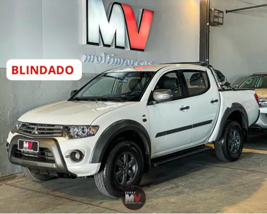 MITSUBISHI L200 OUTDOOR 3.2 4X4 CD 16V TURBO INTERCOOLER DIESEL 4P AUTOMÁTICO