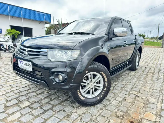 MITSUBISHI L200 TRITON 3.2 HPE 4X4 CD 16V TURBO INTERCOOLER DIESEL 4P AUTOMÁTICO