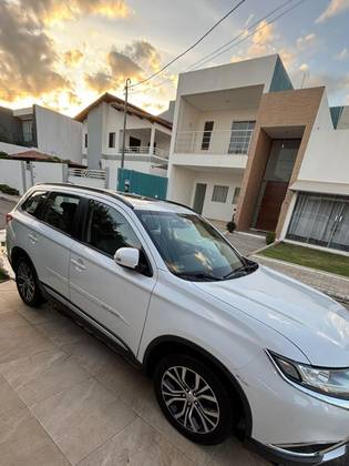 MITSUBISHI OUTLANDER 2.0 16V GASOLINA 4P AUTOMÁTICO