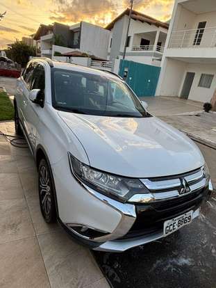 MITSUBISHI-OUTLANDER-2.0 16V GASOLINA 4P AUTOMÁTICO MITSUBISHI-OUTLANDER-2015