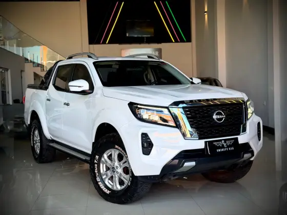 NISSAN FRONTIER 2.3 16V TURBO DIESEL XE CD 4X4 AUTOMÁTICO
