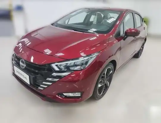 NISSAN-VERSA-2025
