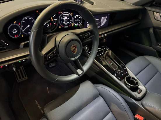 PORSCHE-911-2023