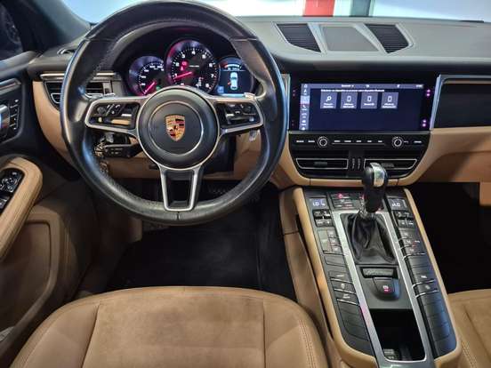 PORSCHE-MACAN-2019