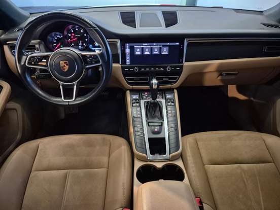 PORSCHE-MACAN-2019