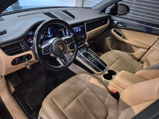 PORSCHE-MACAN-2019