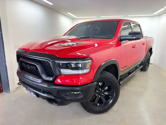 RAM 1500 5.7 V8 GASOLINA REBEL CD 4X4 AUTOMÁTICO
